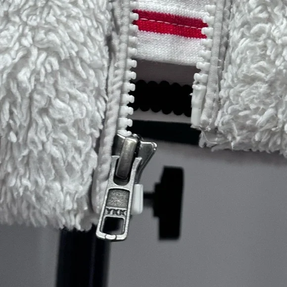 PATAGONIA White fur vest women’s size xl fleece jacket - Picture 13 of 17